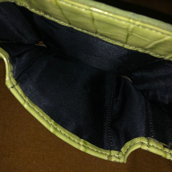💚 GUESS wallet 💚 - Picture 3 of 7